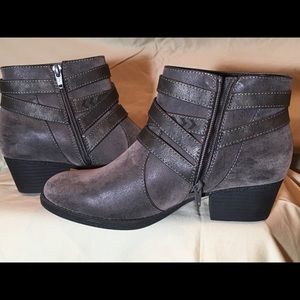 Ankle boots